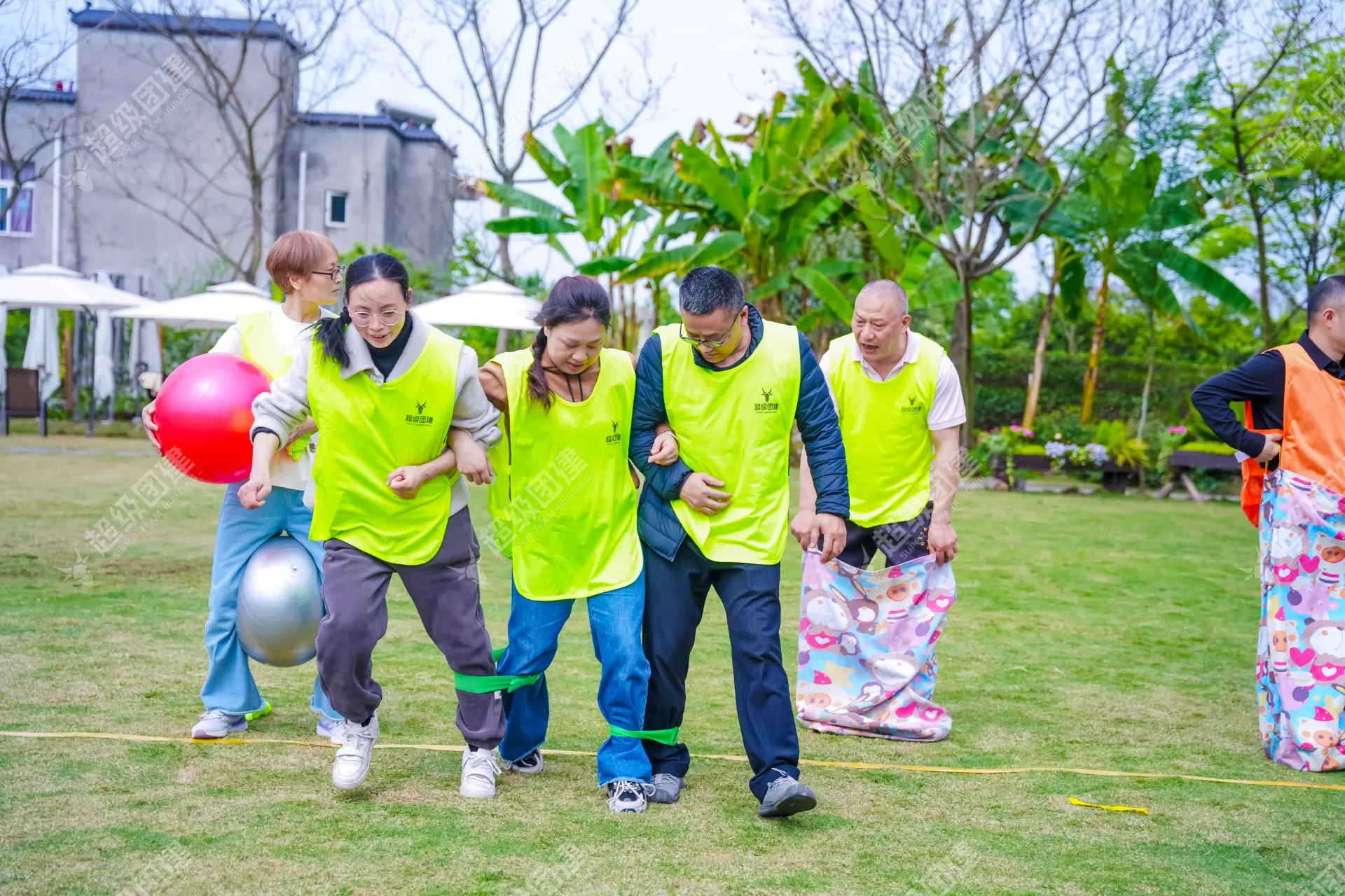 超级团建SuperTB www.tbsuper.com