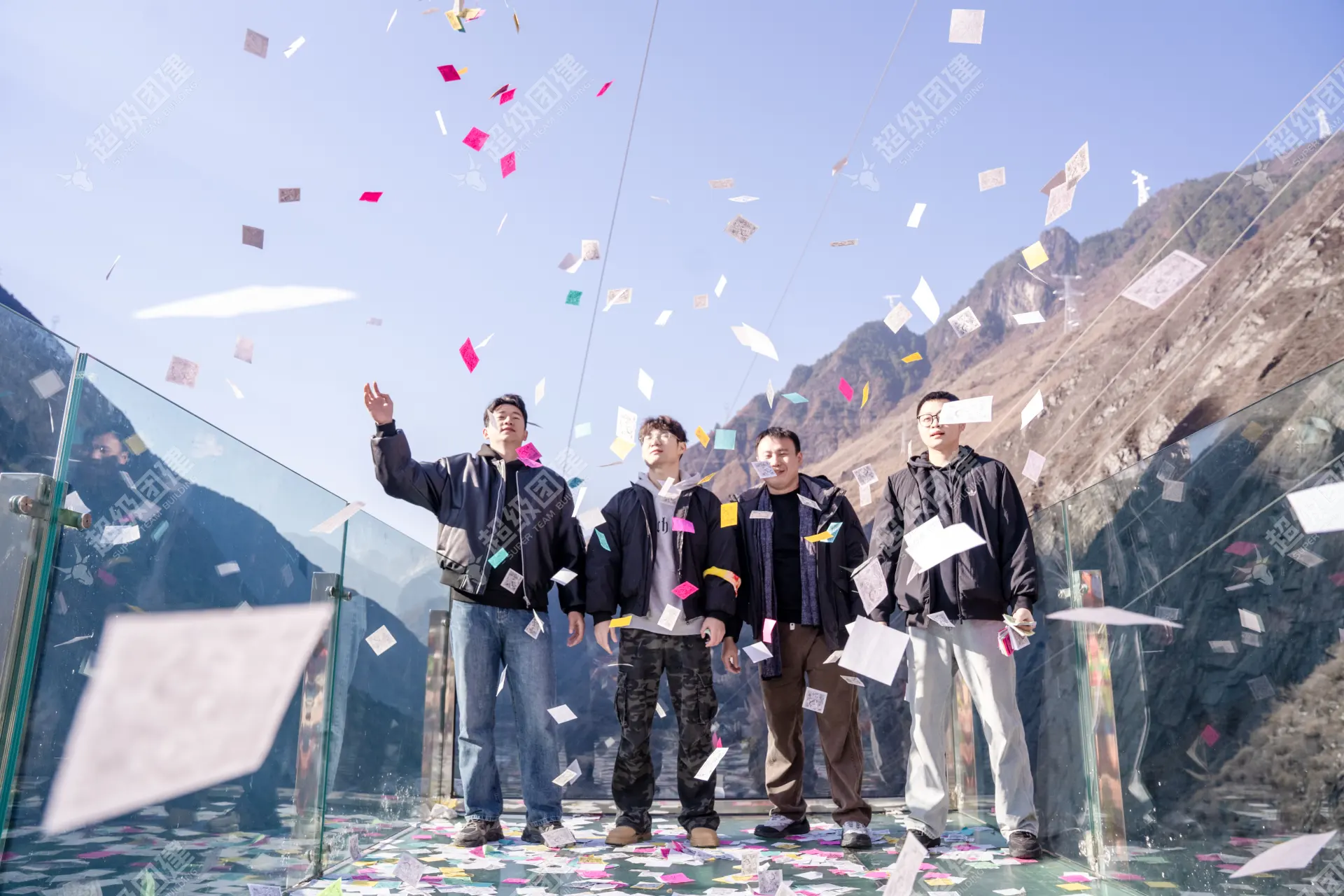 超级团建SuperTB www.tbsuper.com