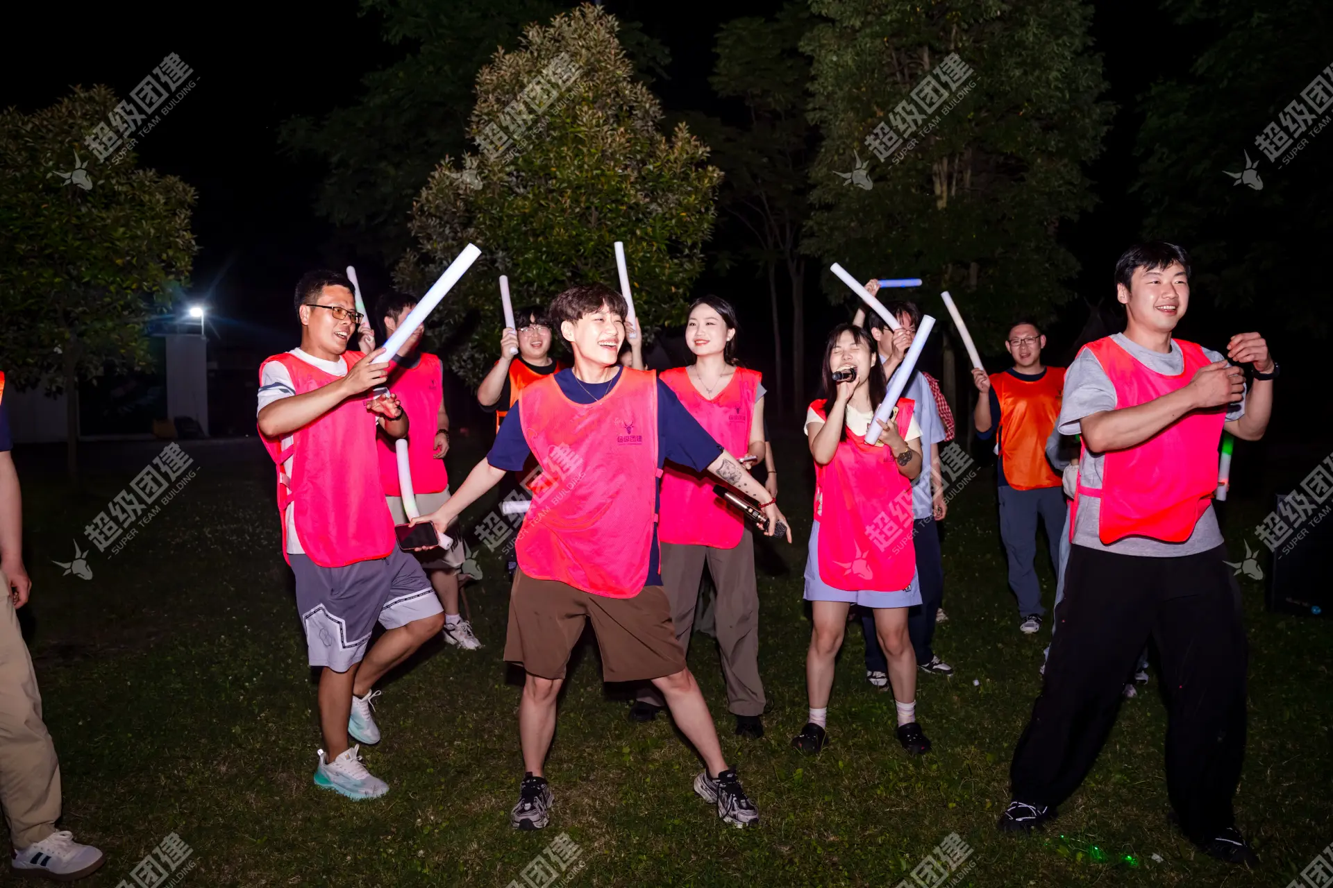 超级团建SuperTB www.tbsuper.com