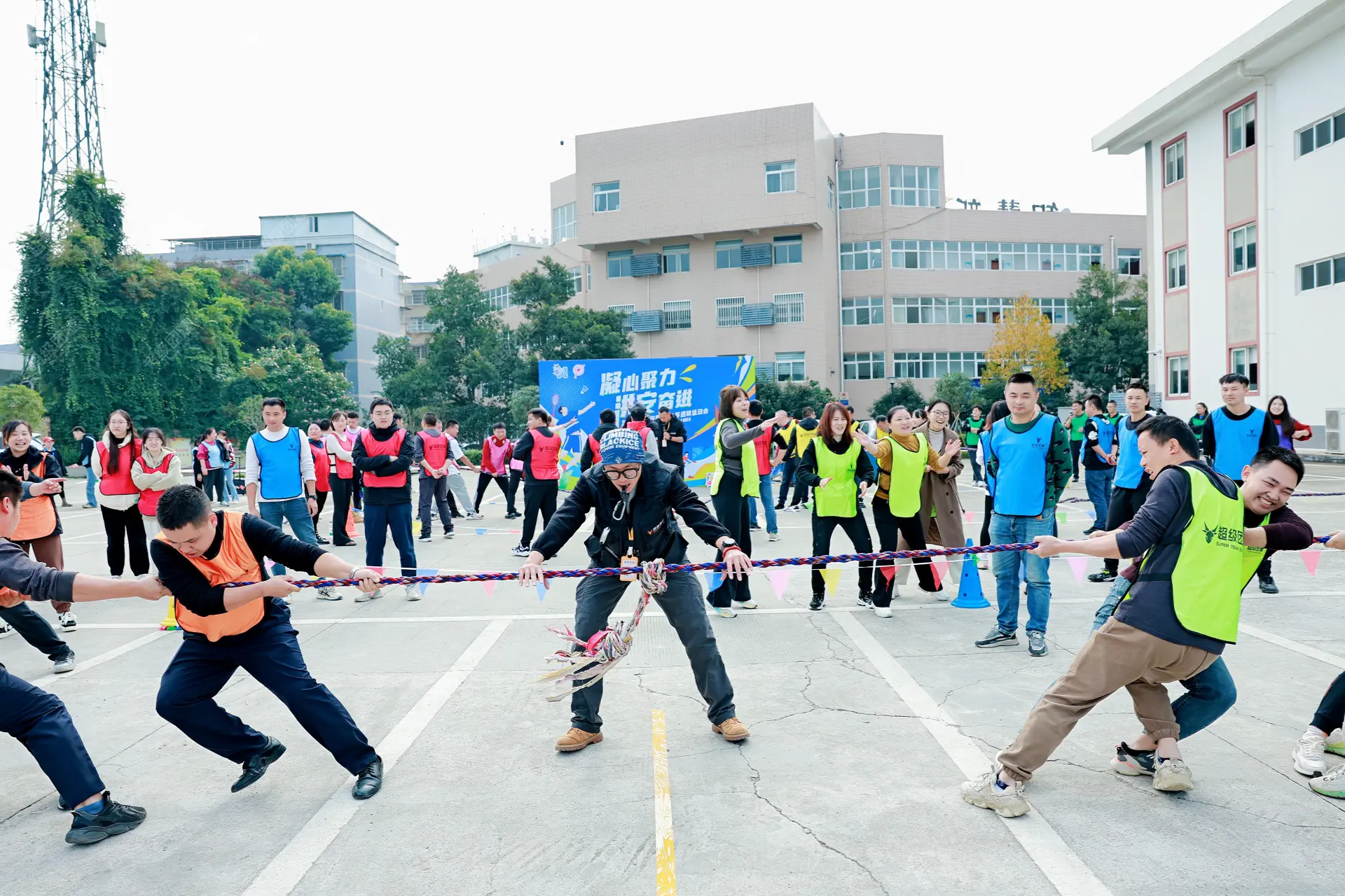 超级团建SuperTB www.tbsuper.com