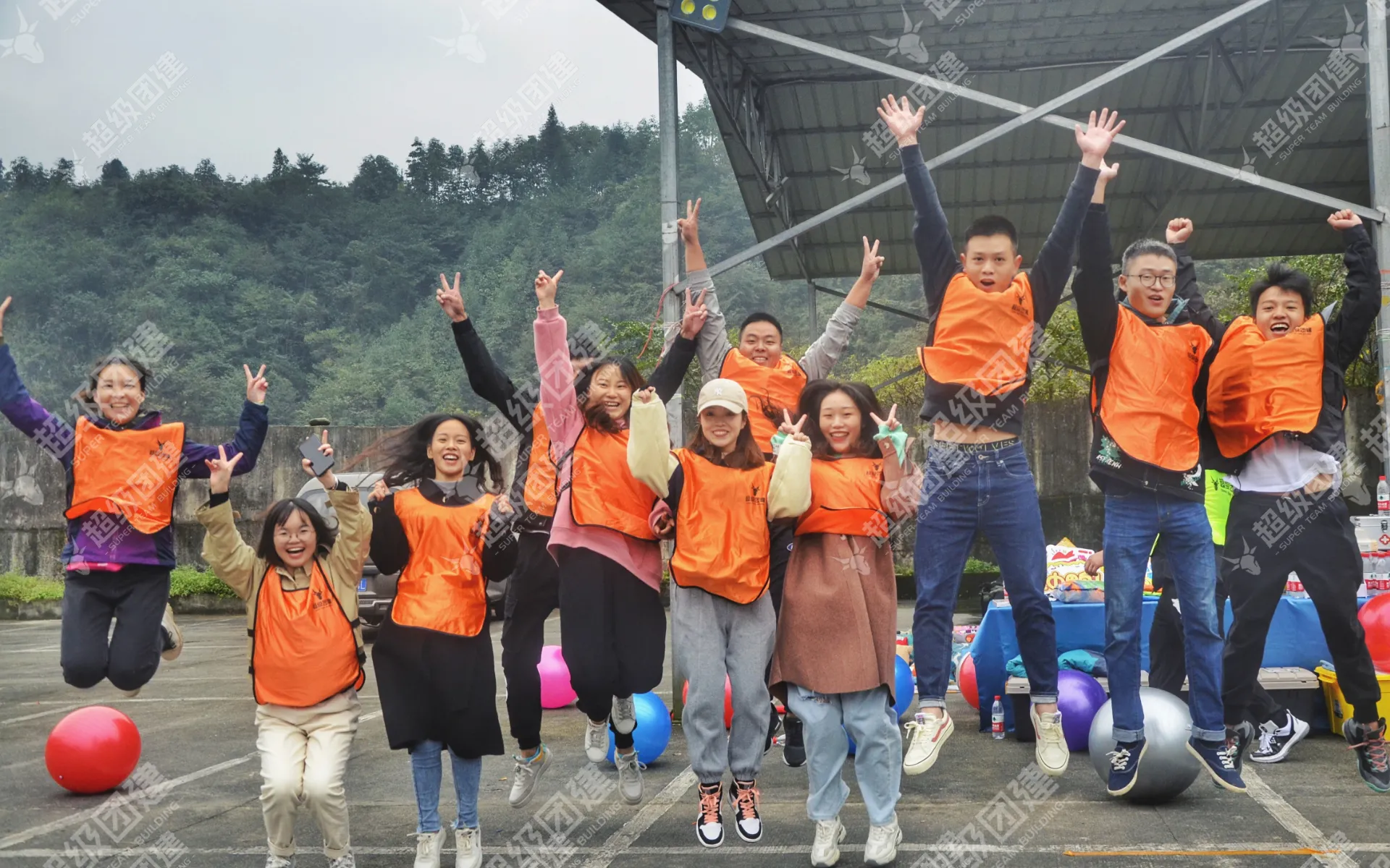 超级团建SuperTB www.tbsuper.com
