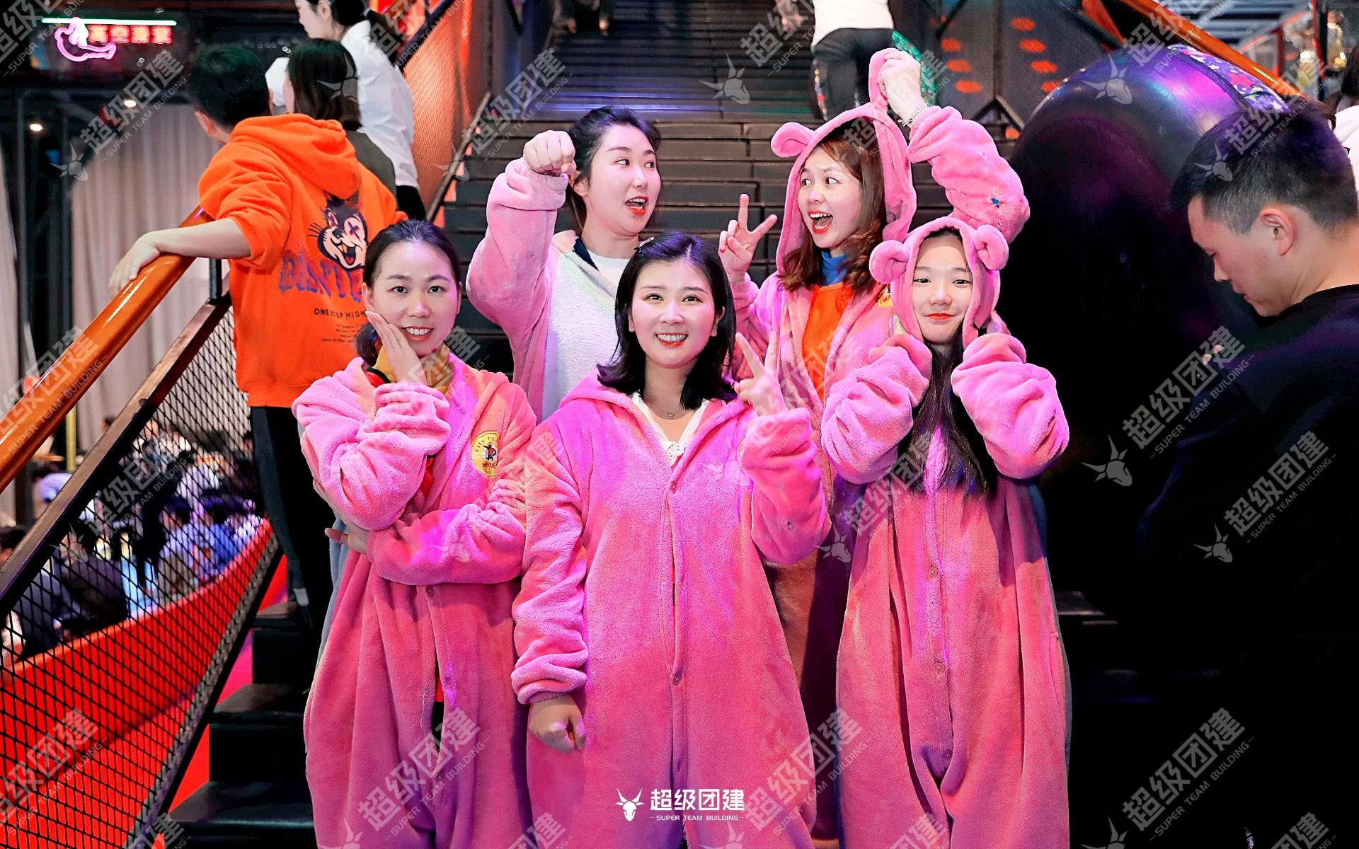 超级团建SuperTB www.tbsuper.com