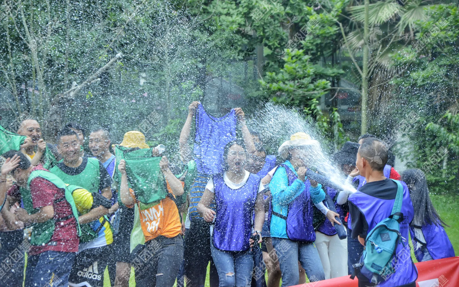 超级团建SuperTB www.tbsuper.com