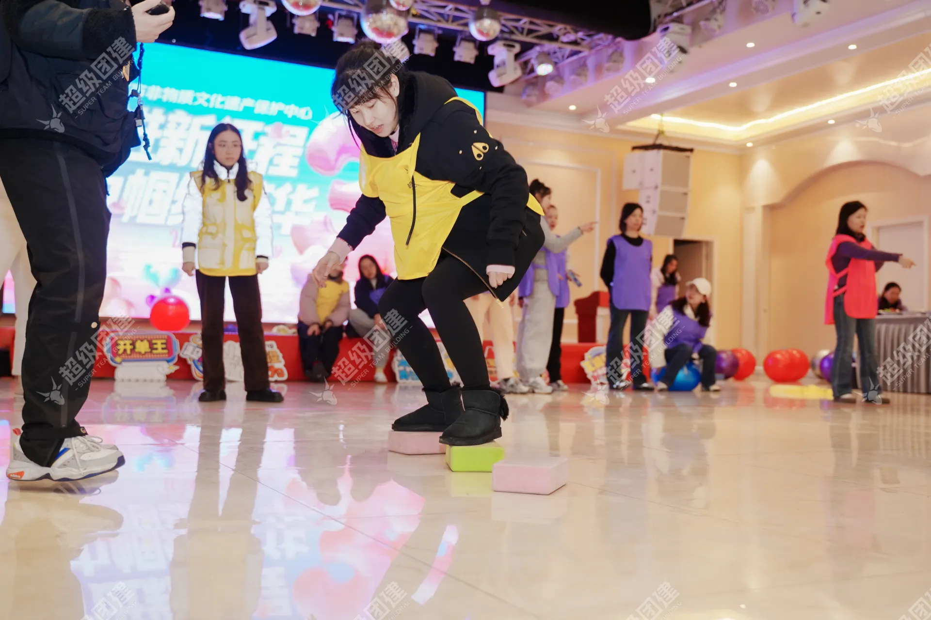 超级团建SuperTB www.tbsuper.com