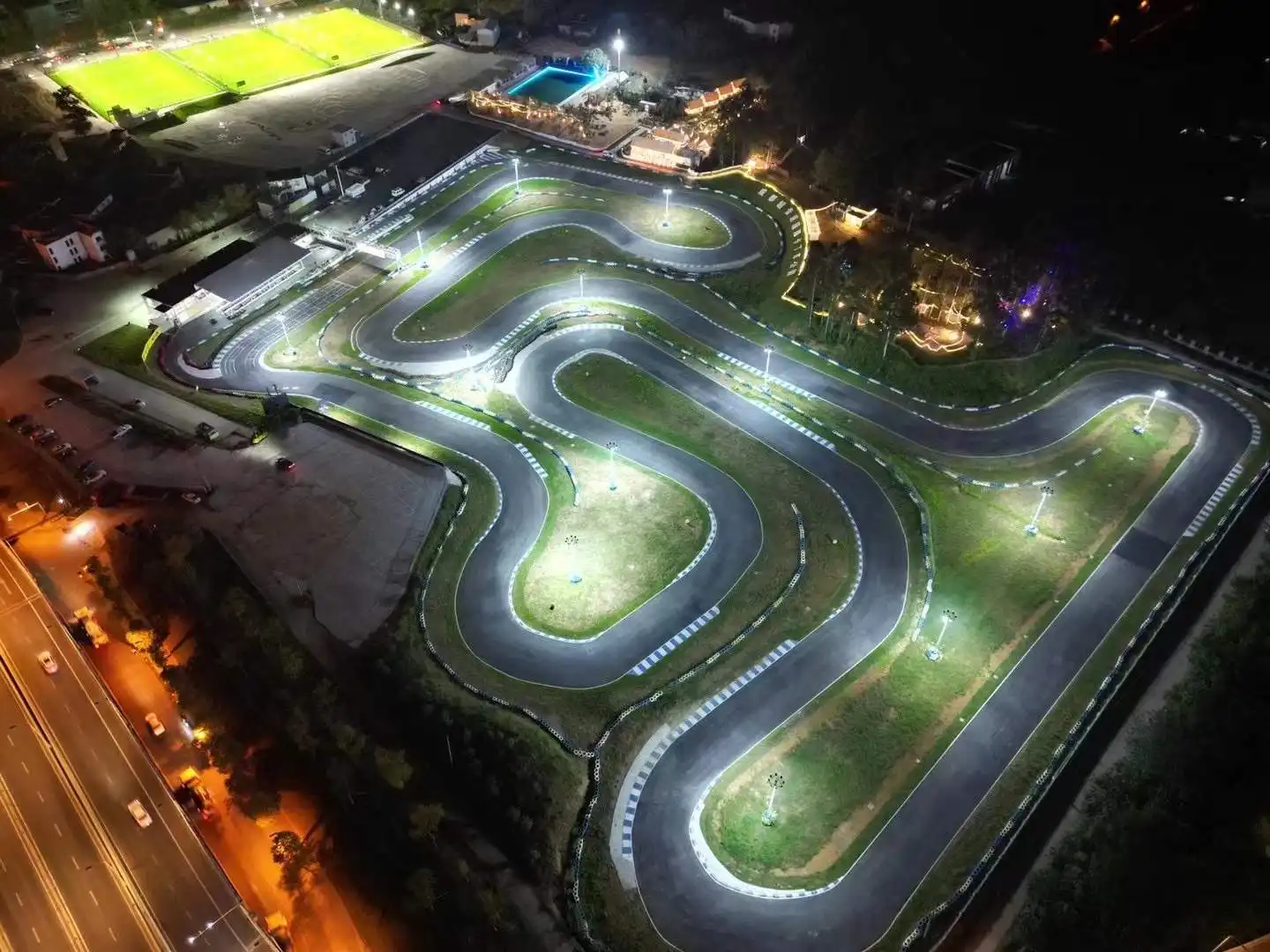 超级团建SuperTB www.tbsuper.com