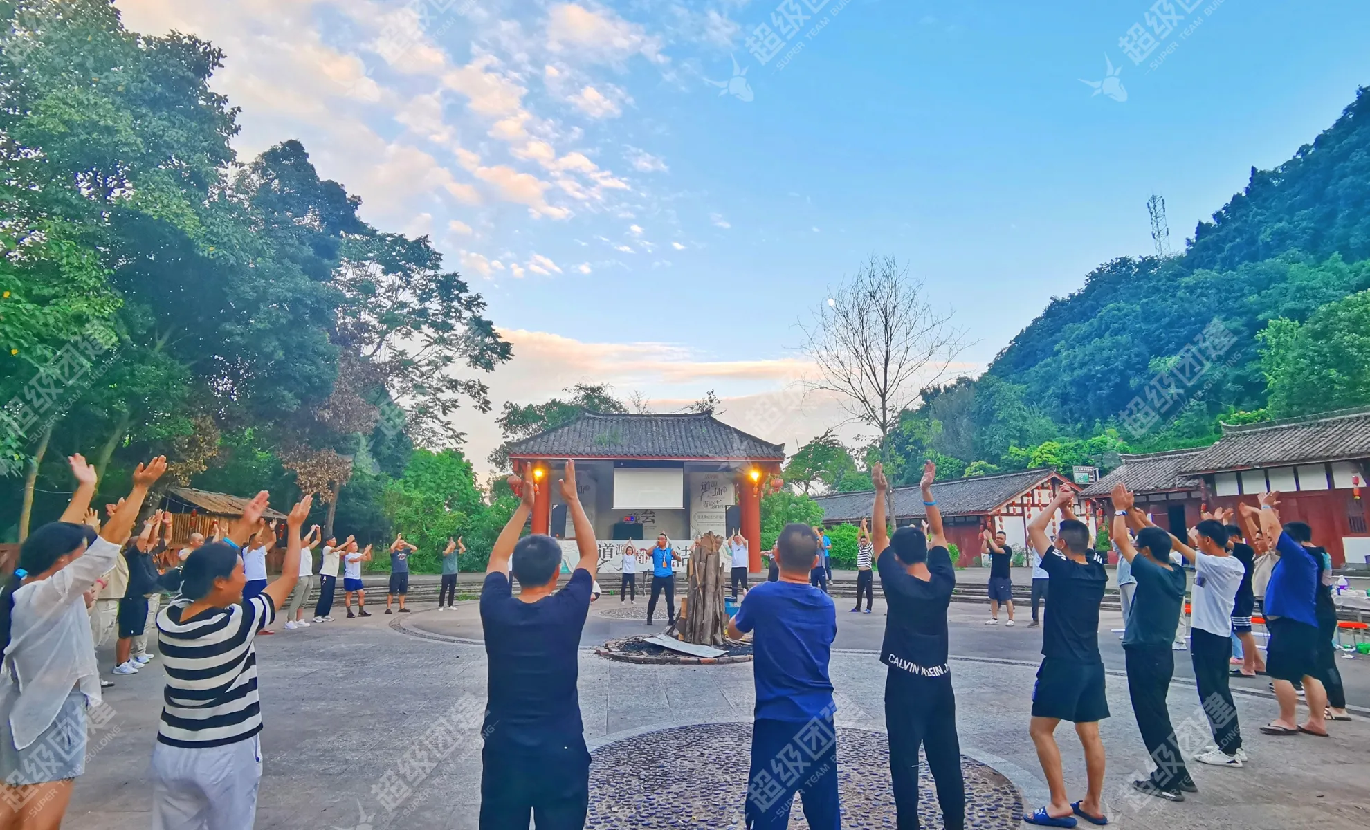 超级团建SuperTB www.tbsuper.com